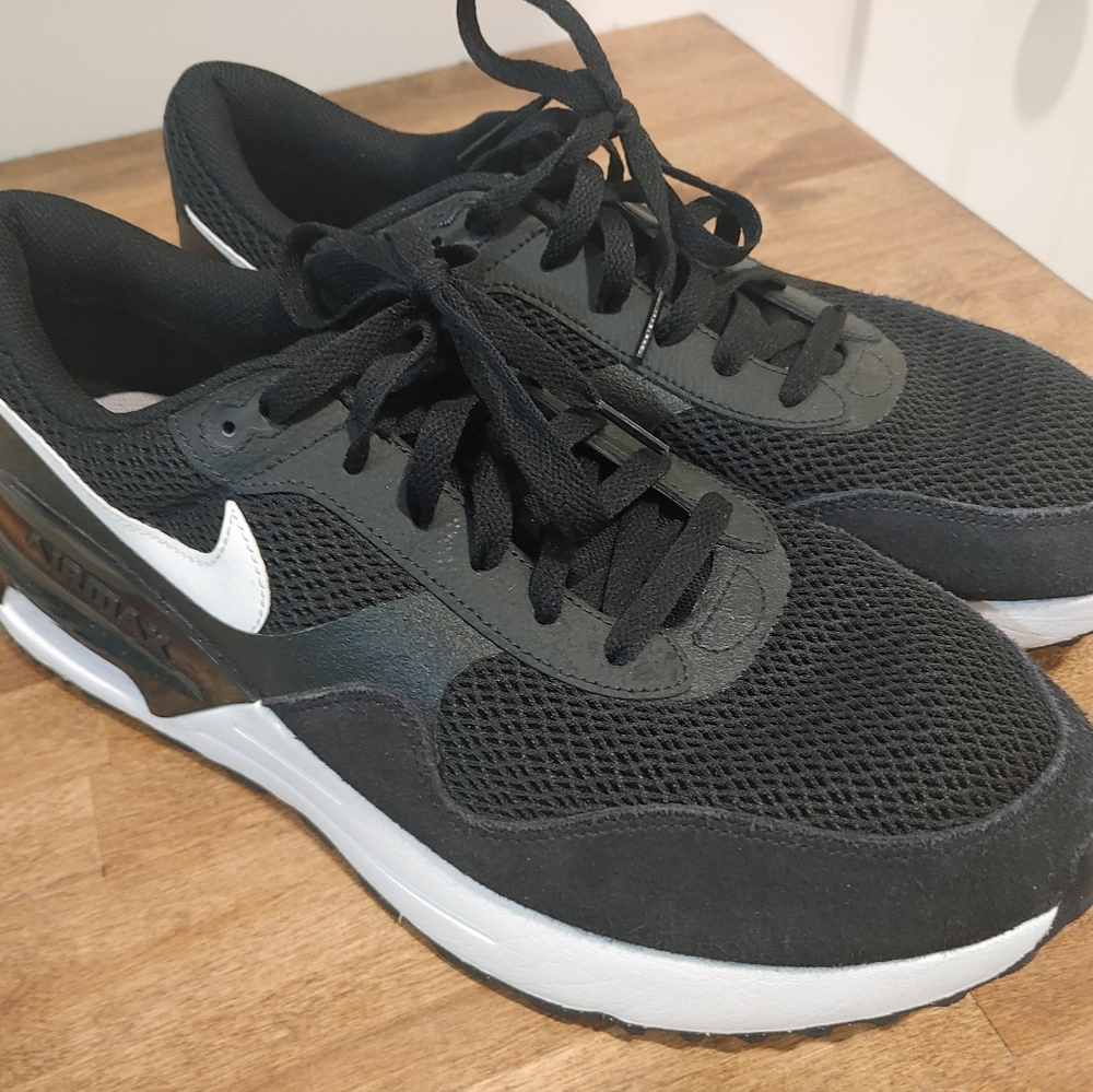 Nike Air Max Systm Men's Size 13 Like New Condition